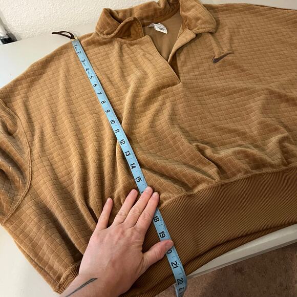 Nike Two Piece Set Size XXL - Tan Waffle Plush Sweater & Jogger Pants - Picture 12 of 16
